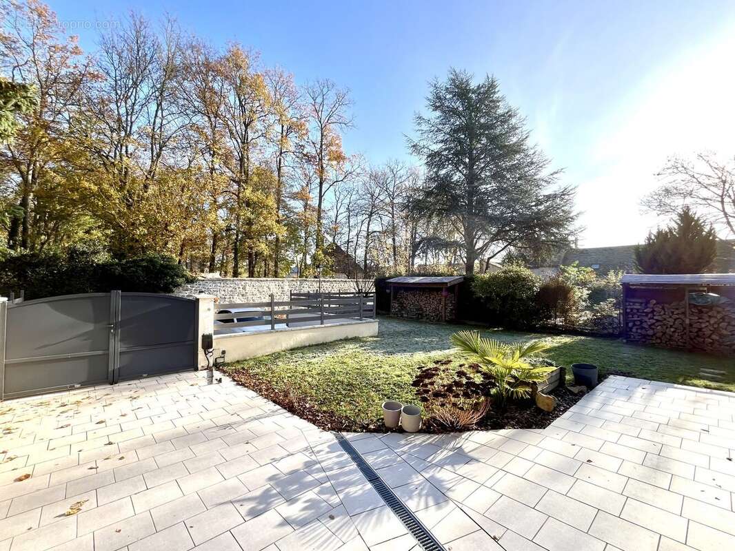 Maison à NOISY-SUR-ECOLE