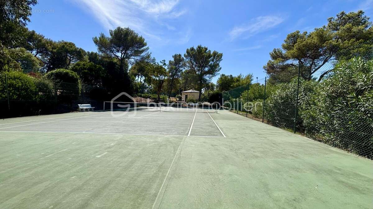 Appartement à VILLENEUVE-LOUBET