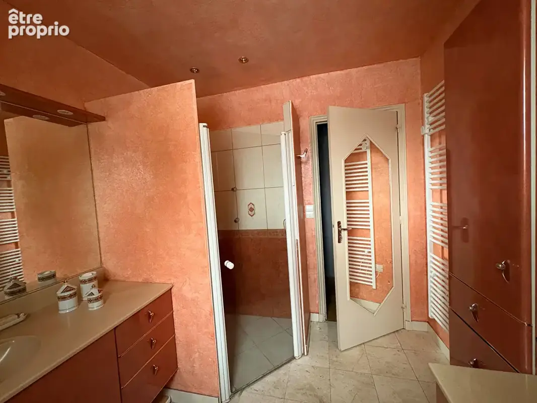 Maison 7 pièces avec piscine intérieure -  220 m2 - photo 7