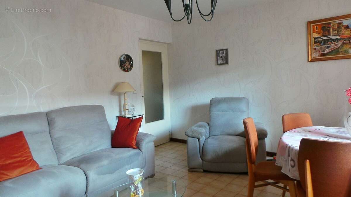 Salon - Appartement à AIX-LES-BAINS