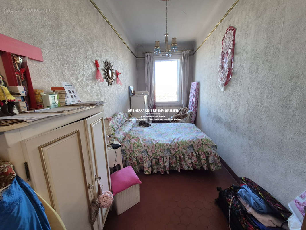 Appartement à MARSEILLE-1E