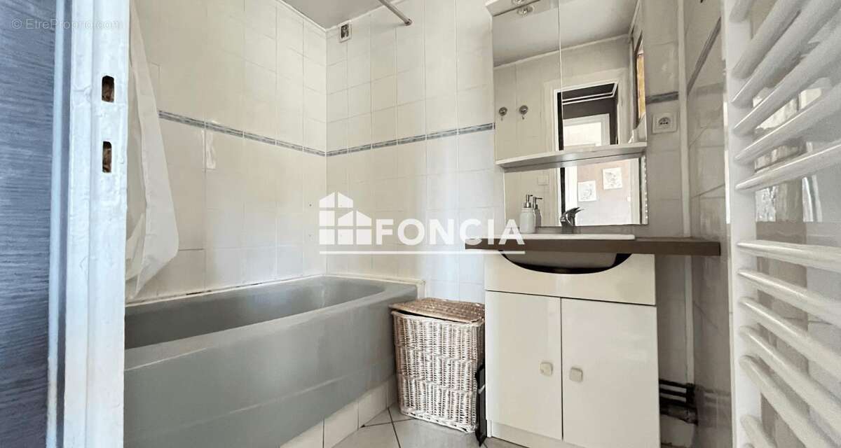 Appartement à SAINT-ETIENNE