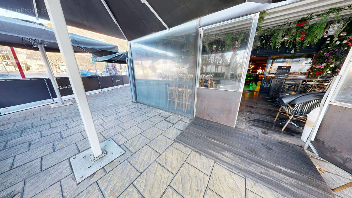 Commerce à DIGNE-LES-BAINS