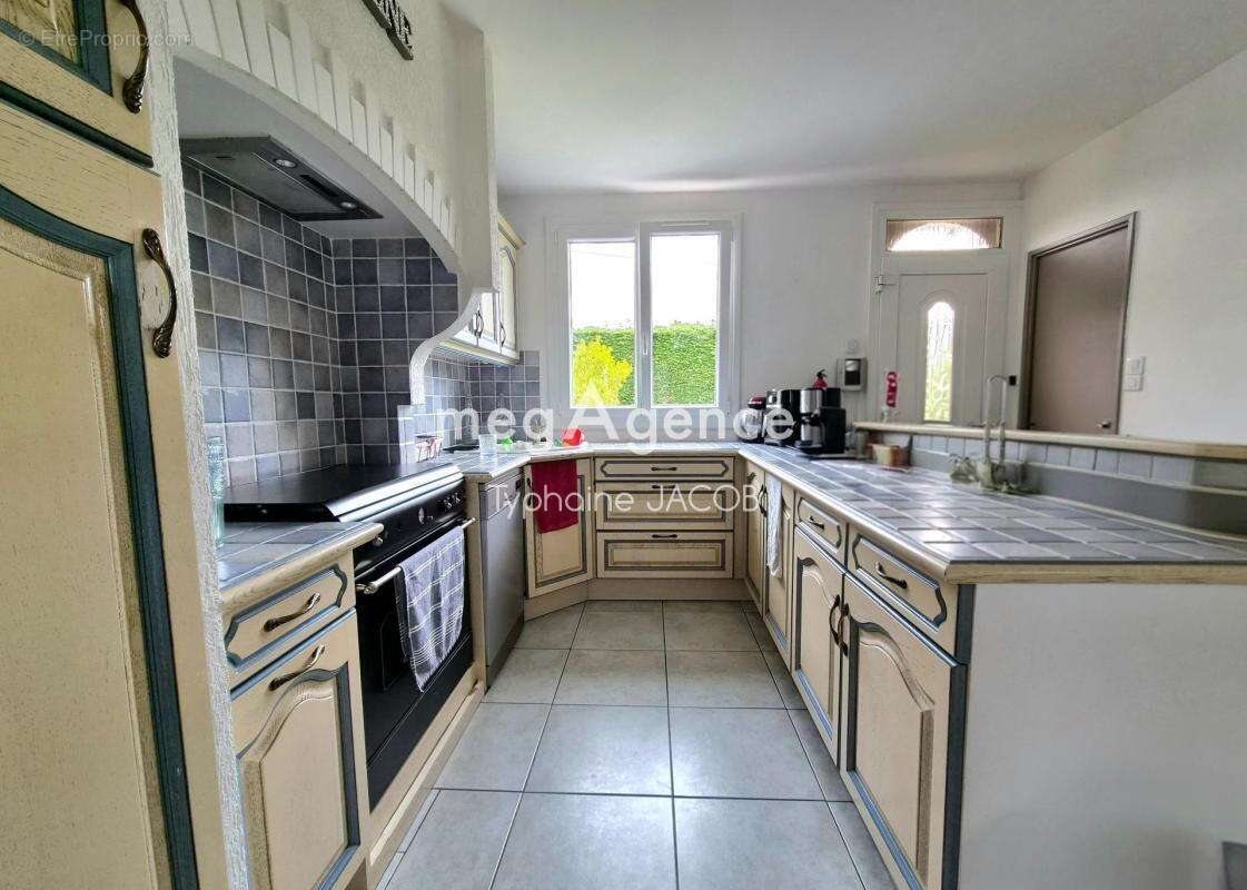 Maison de plain pied proche du bourg - photo 3