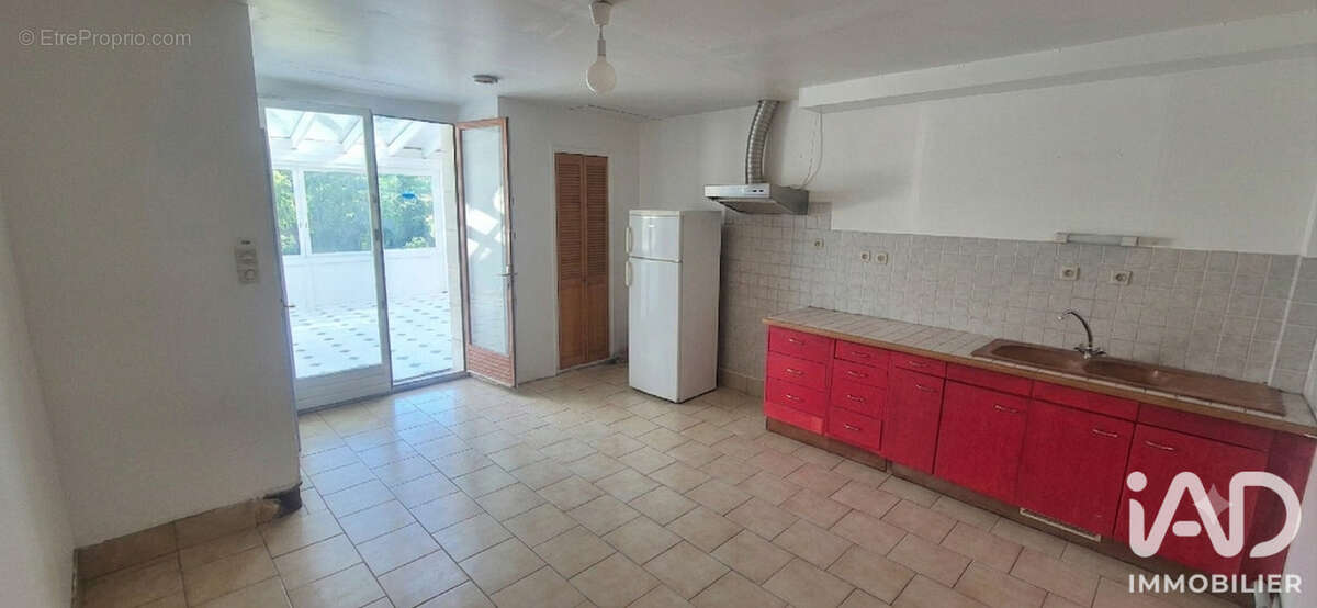 Maison 172 m² à Saint-Christophe-Sur-Le-Nais  - photo 4