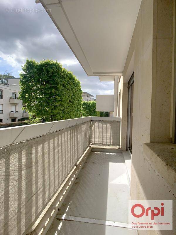 Appartement à ISSY-LES-MOULINEAUX