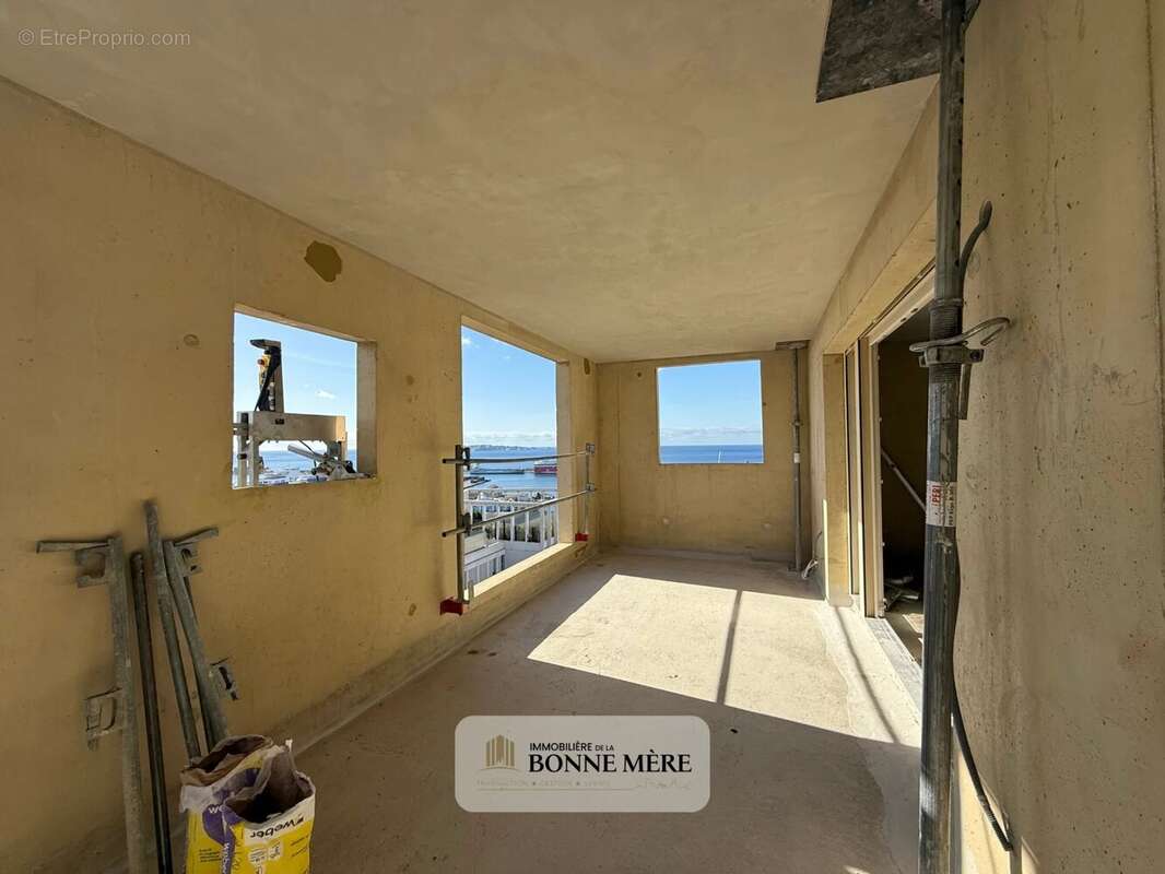 Appartement à MARSEILLE-15E