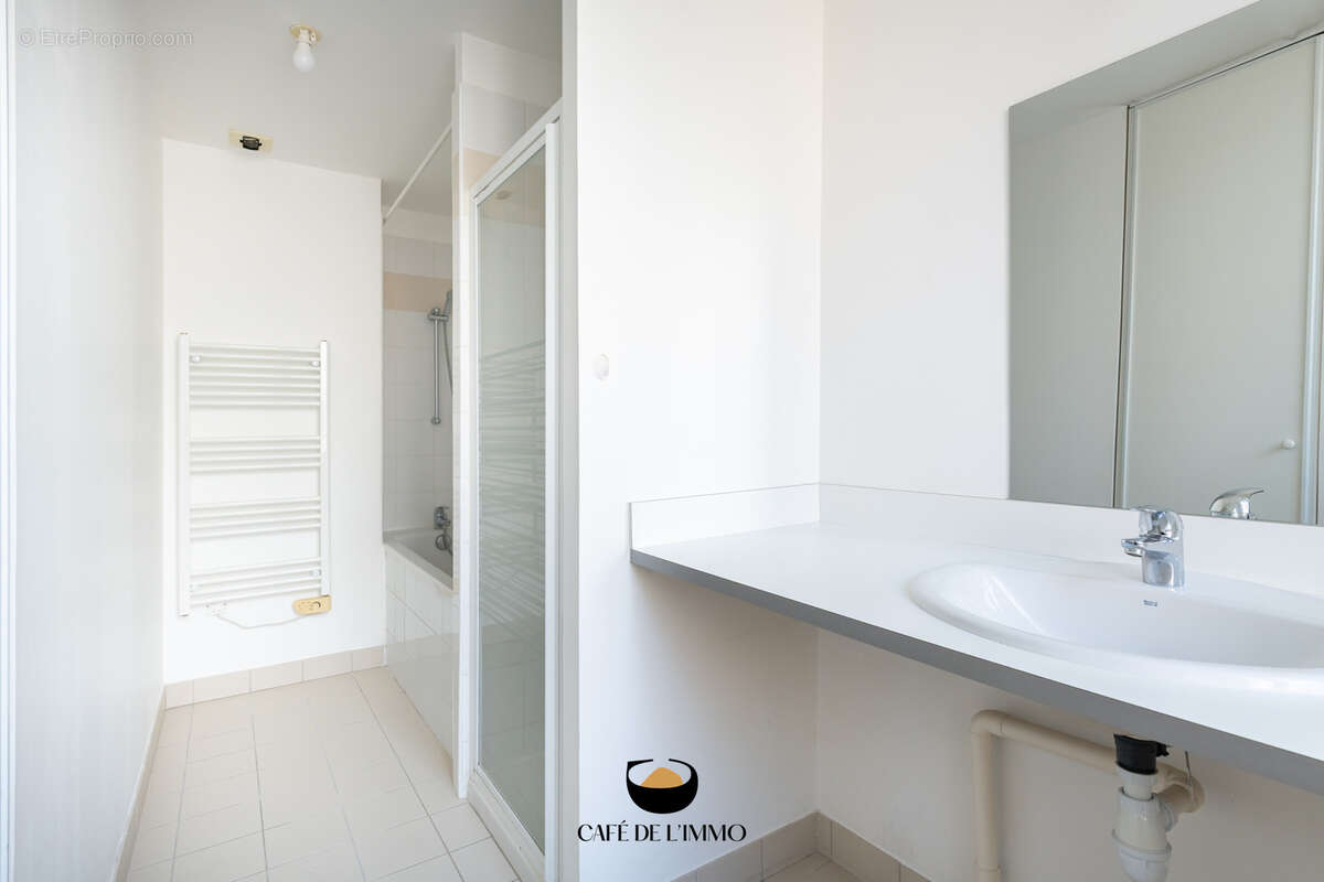 Appartement à MARSEILLE-2E