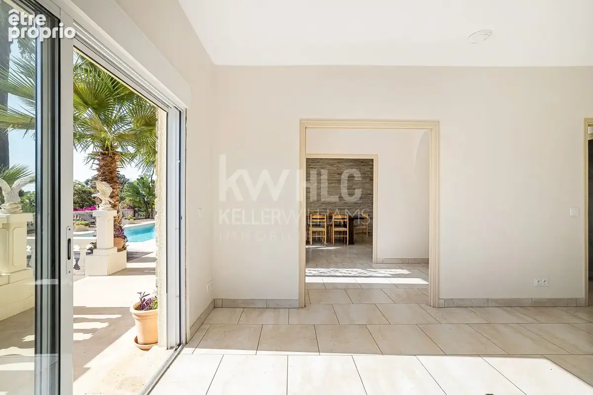 Maison 8 pièces 224 m² à vendre à Vallauris (06220) - photo 9