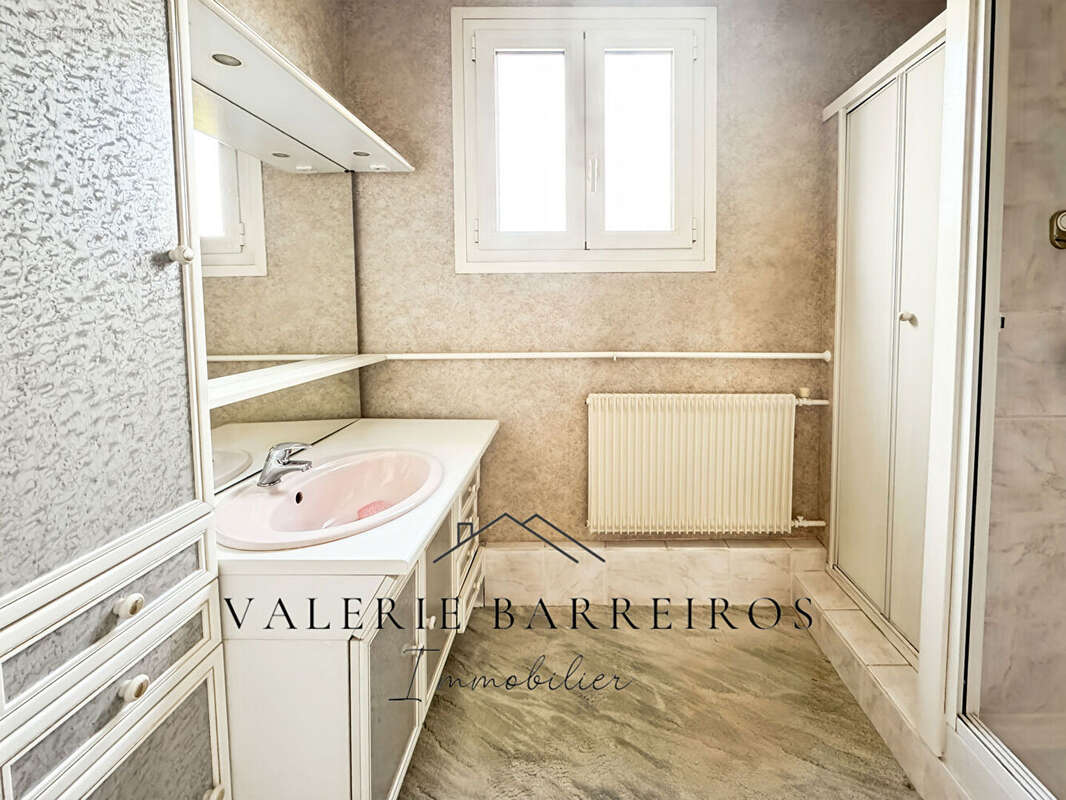 Maison à TOURVILLE-LA-RIVIERE