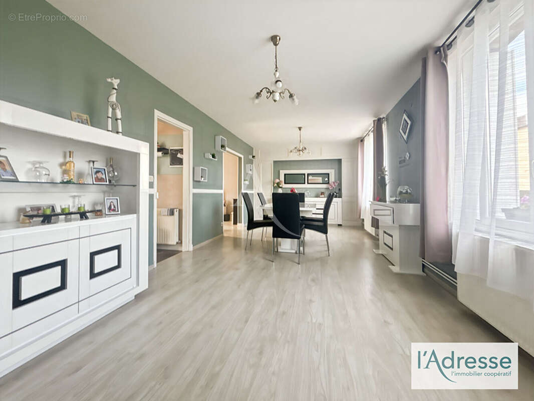 Maison à PERRIERS-SUR-ANDELLE