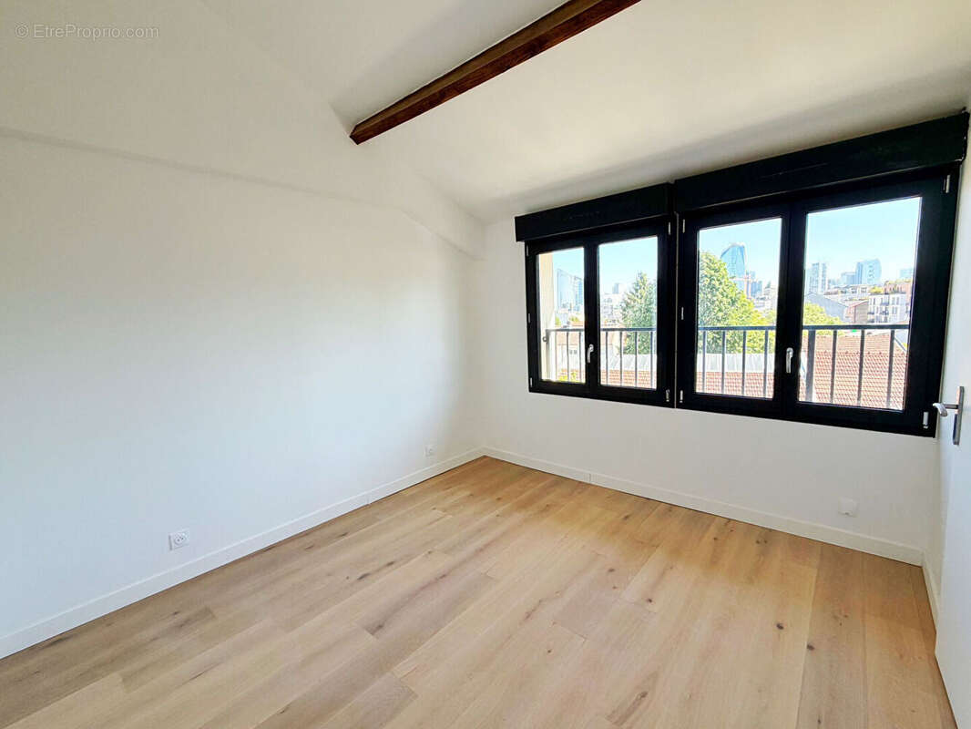 Appartement à NANTERRE