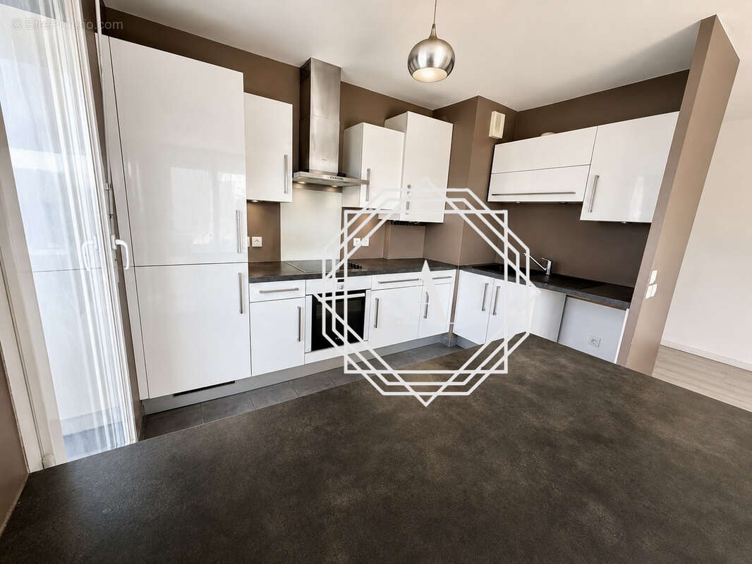 Appartement à LOUVRES
