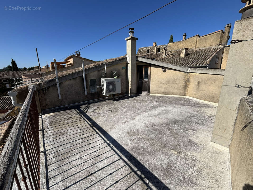 Maison à MIRABEL-AUX-BARONNIES