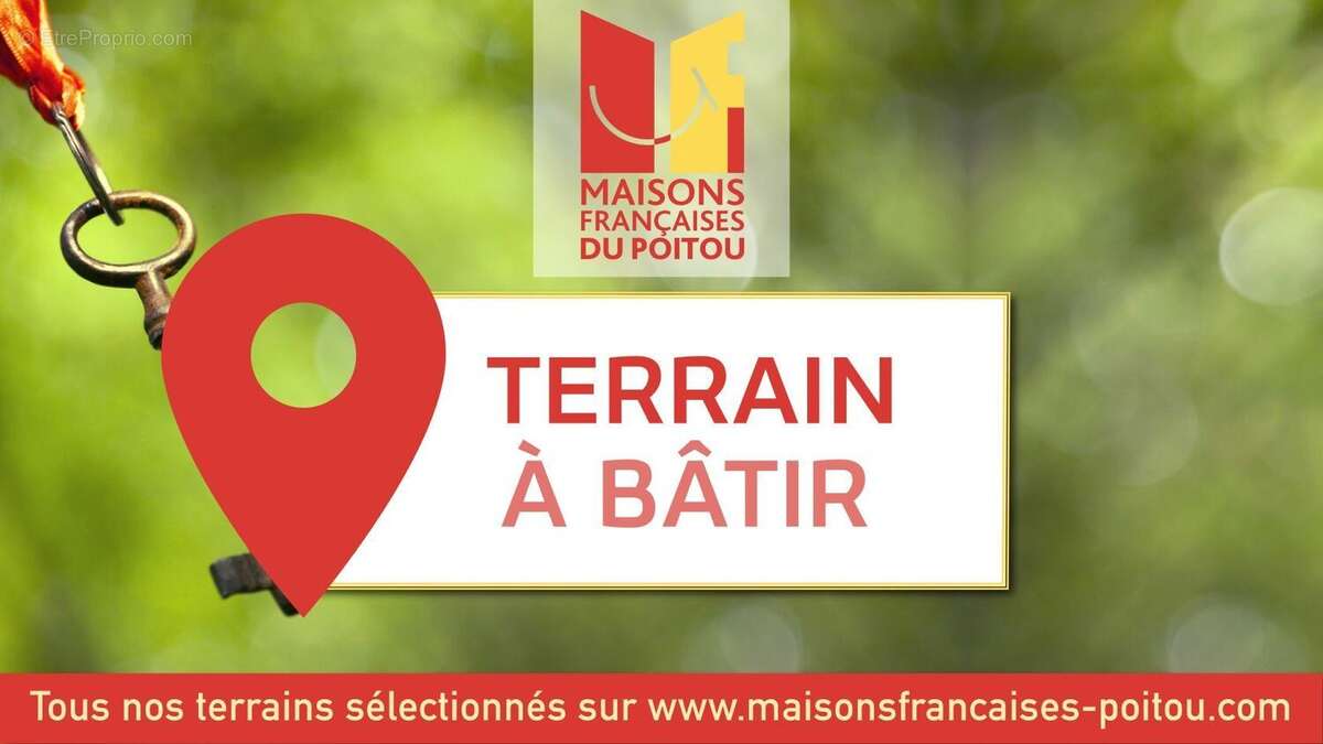 Terrain à SAINT-HILAIRE-DES-LOGES