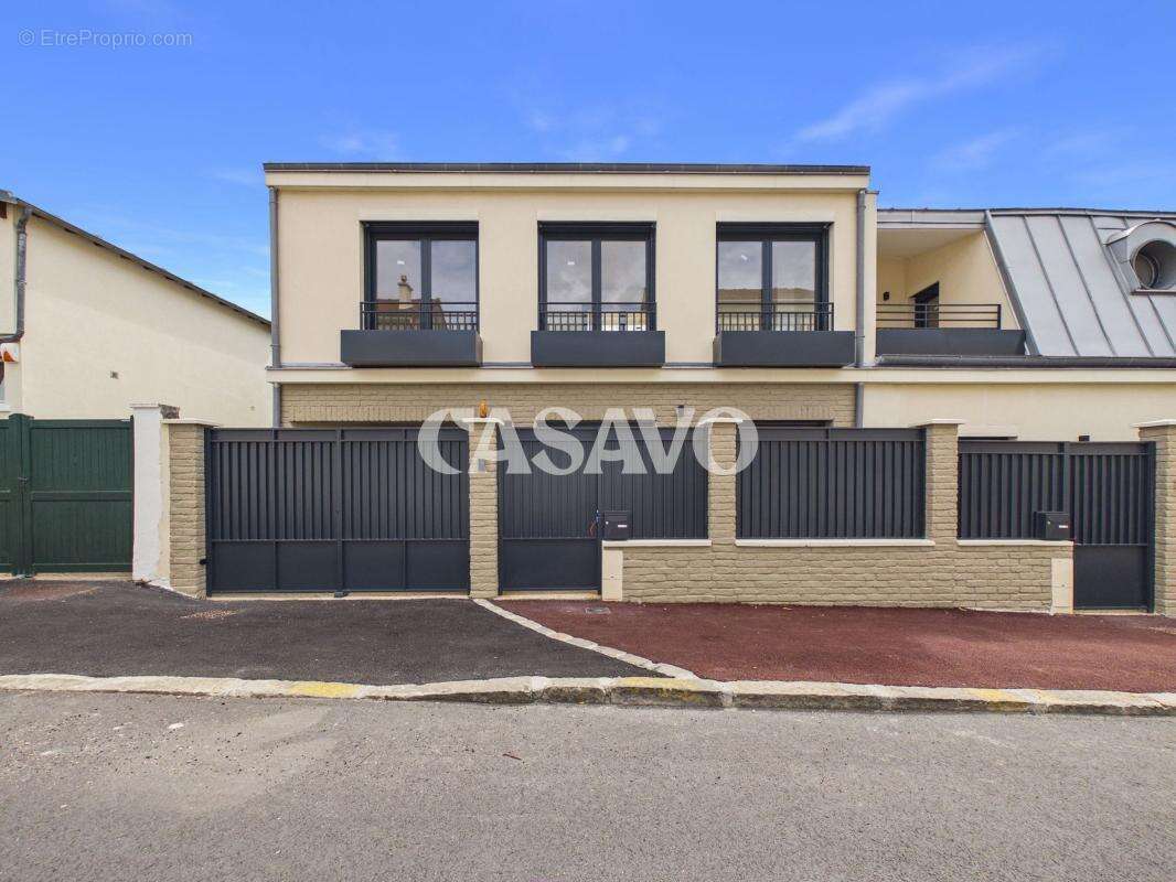 Vente Maison 6 pièces de 153m² - 92150 Suresnes - photo 16