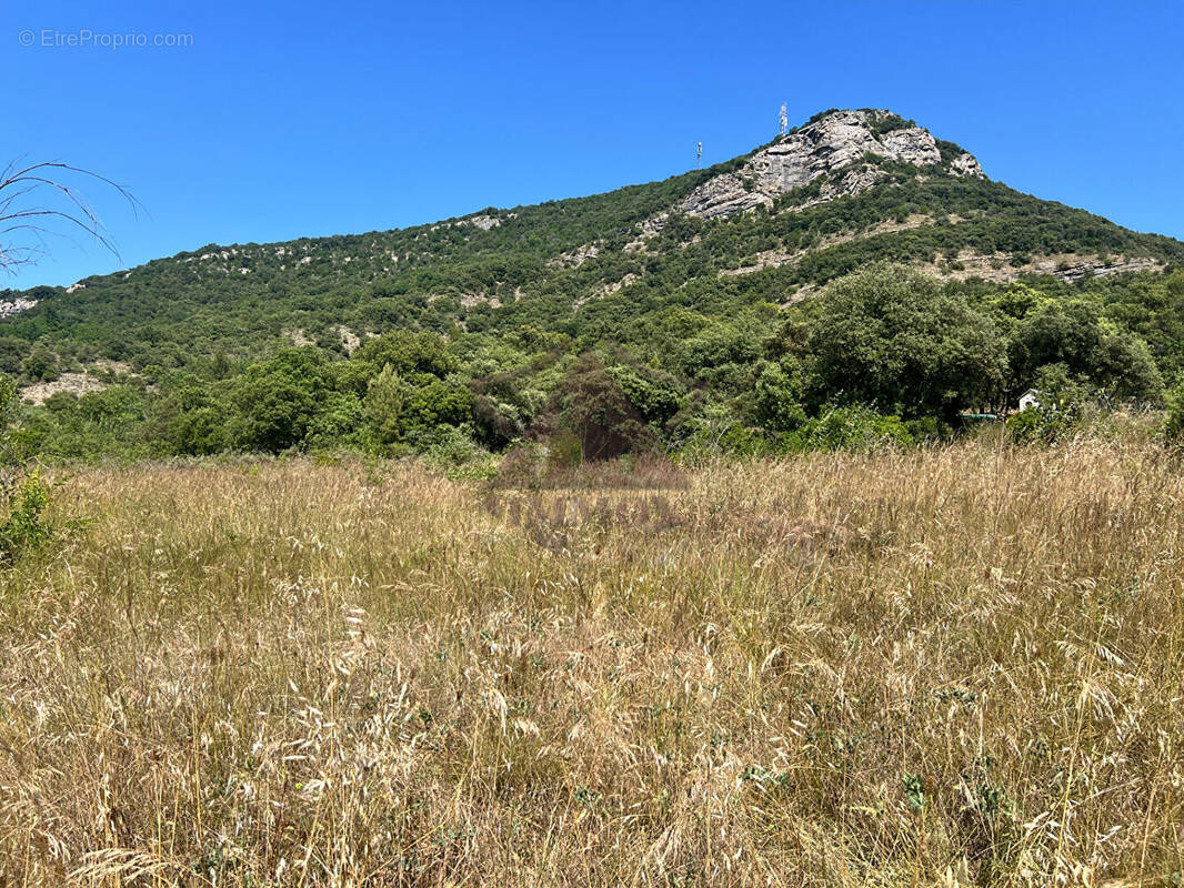 Terrain à SAINT-BRES