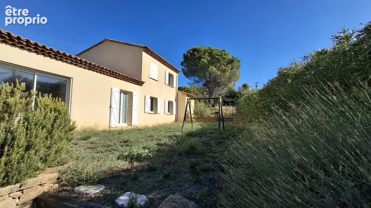 Maison individuelle avec belle vue dégagée sur les collines environnantes - photo 15