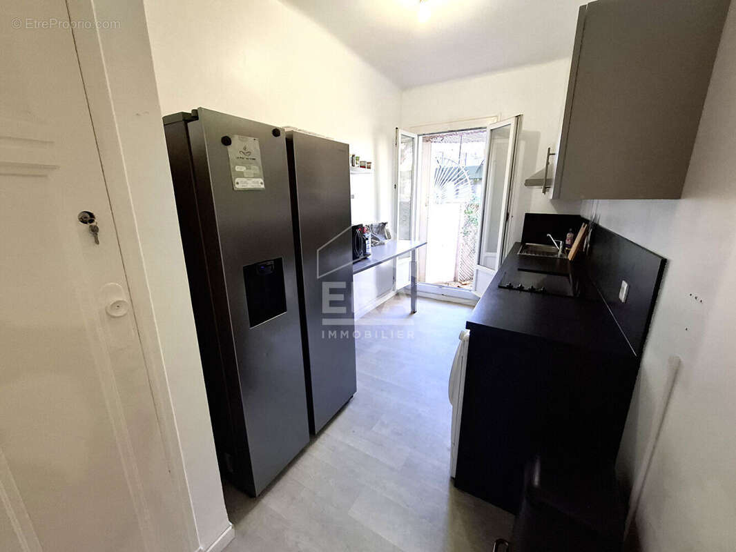 Appartement à MARSEILLE-5E