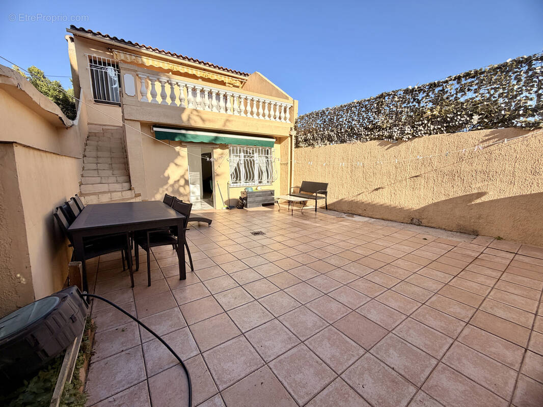 Maison à MARSEILLE-9E