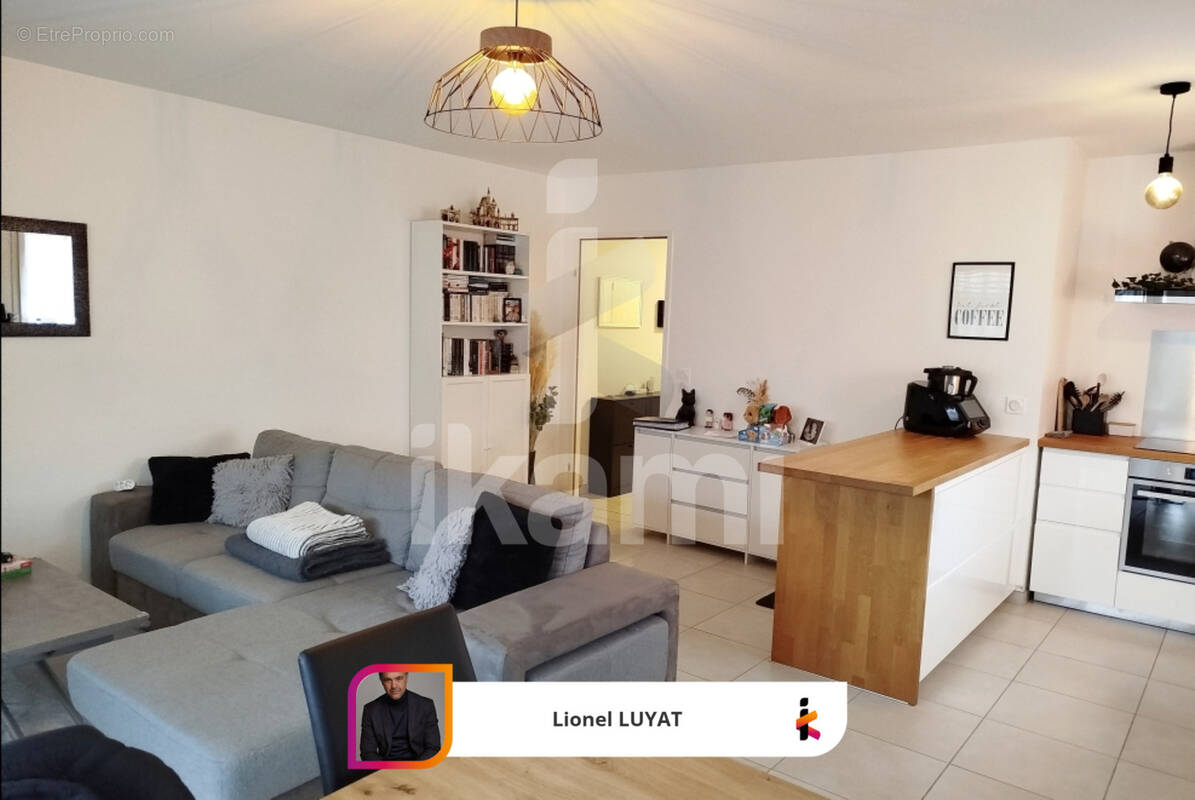 Appartement à GILLY-SUR-ISERE