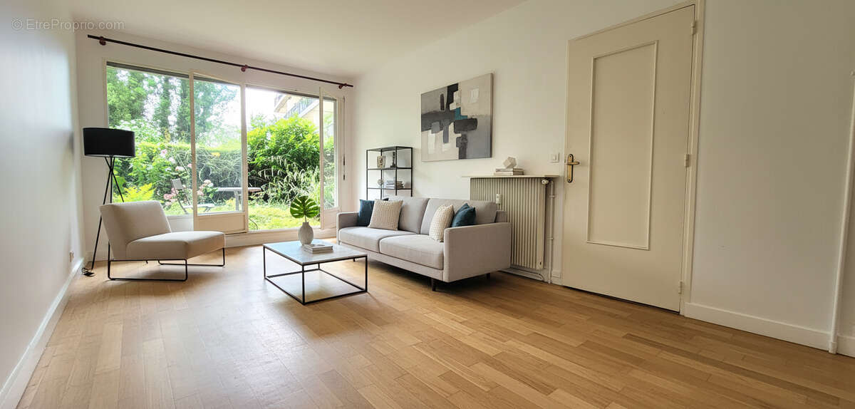 Appartement à SAINT-GRATIEN