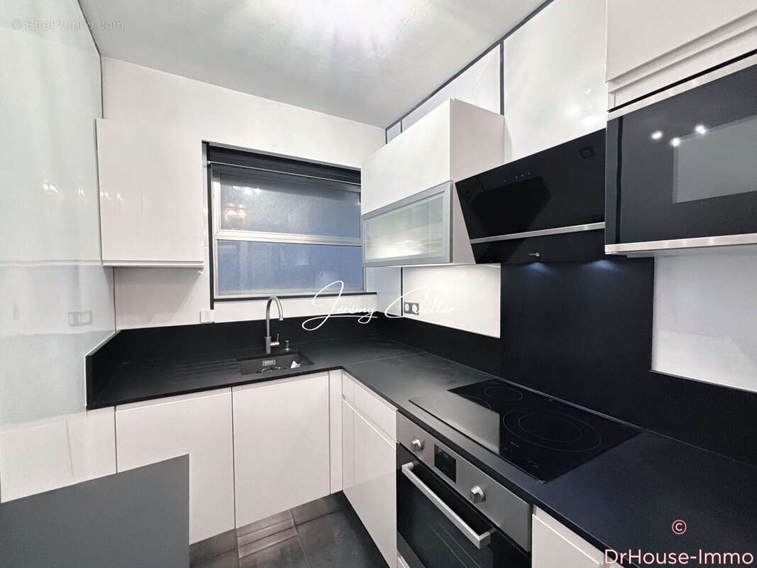 Appartement à VILLENEUVE-LOUBET