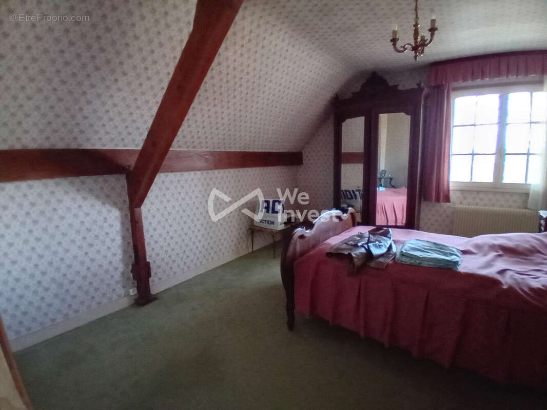 Chambre étage - Maison à DAMPMART