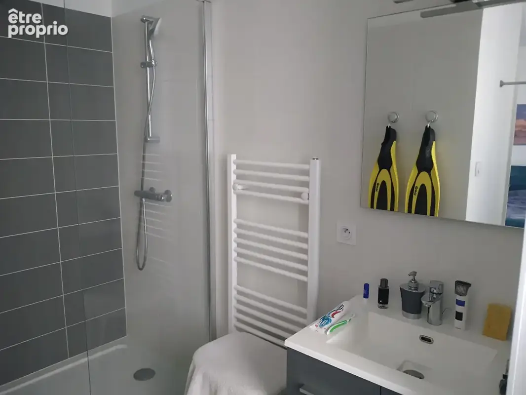 Cholet centre ville, appartement rénové 2 pièces, balcon et cave - photo 5