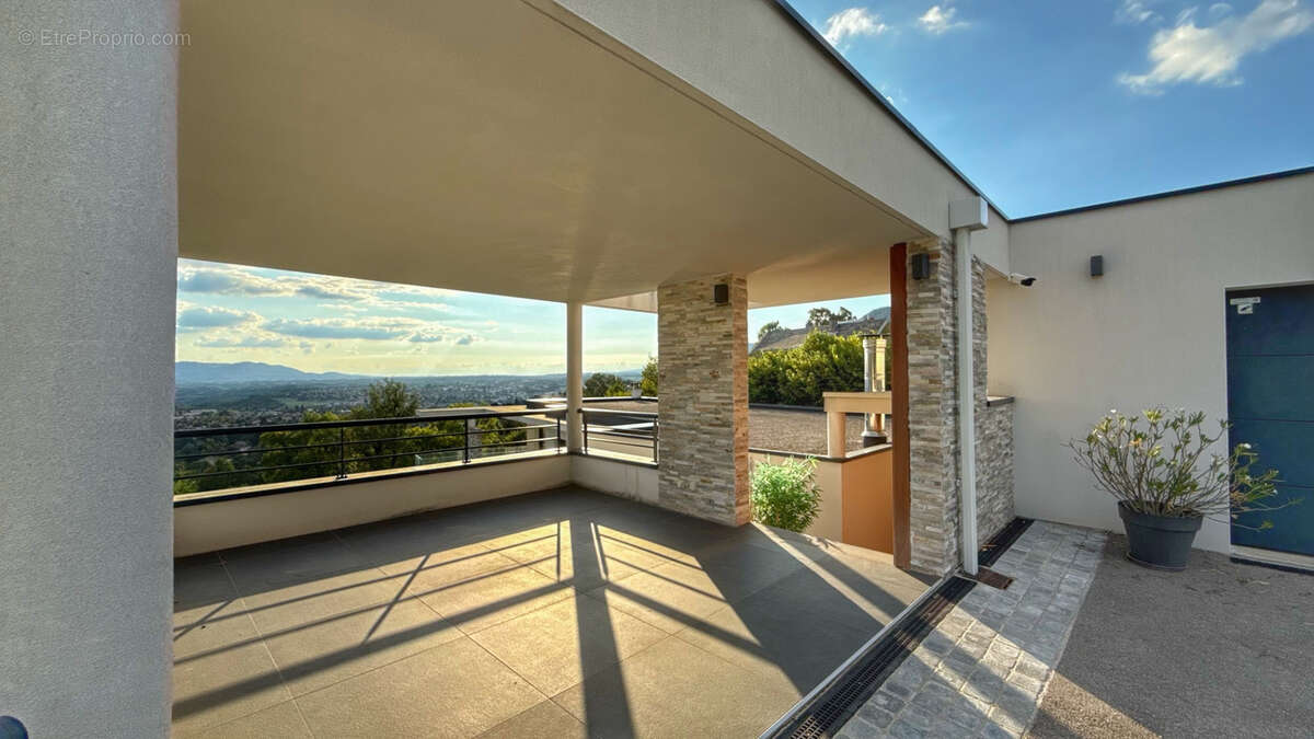 Maison à COUBLEVIE