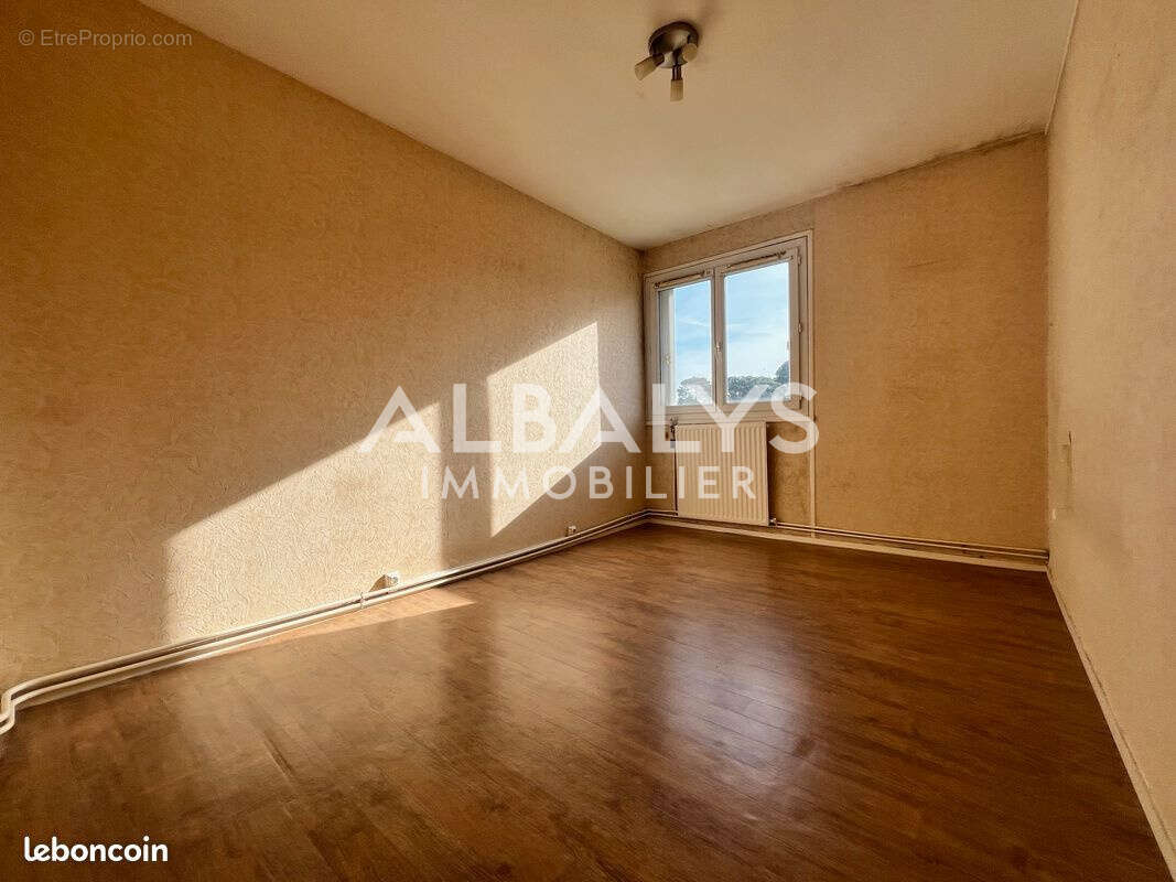 Appartement à VILLENAVE-D'ORNON