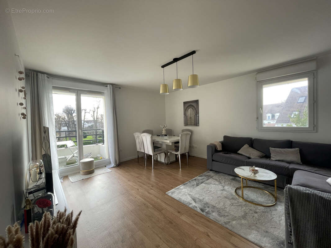 Appartement à ROISSY-EN-FRANCE