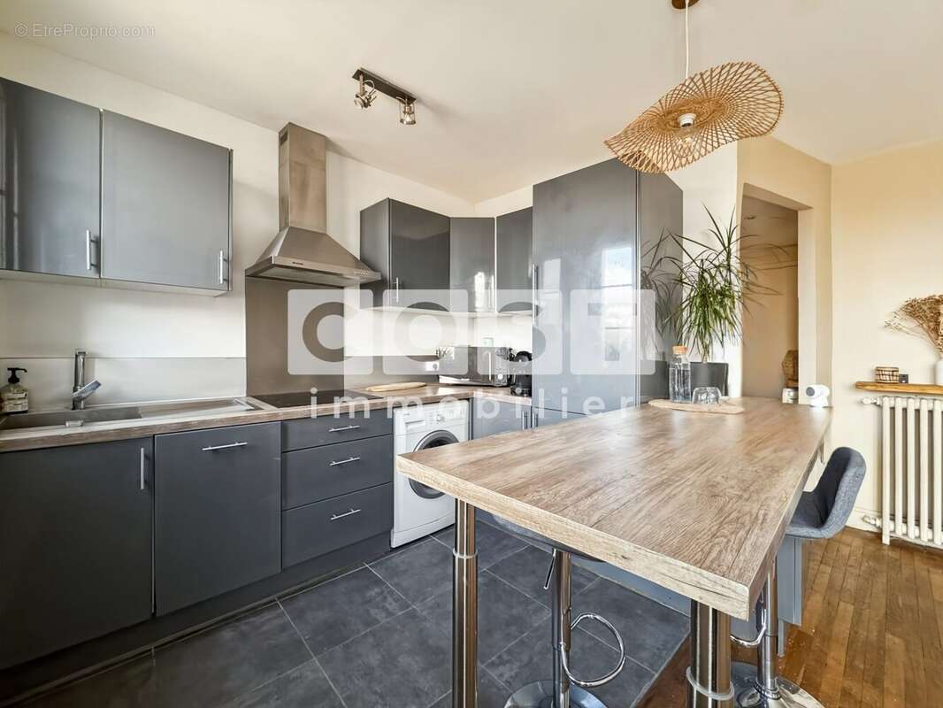 Appartement à CLICHY