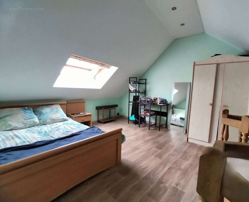 Maison en vente sur terrain de 2 132 m² - photo 5