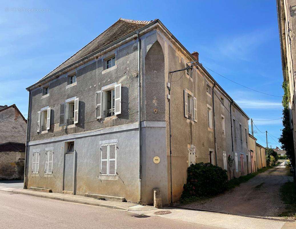 Immeuble/Maison  proche Cluny - photo 2