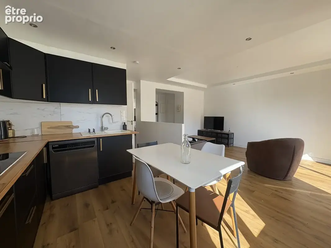 Appartement à MARSEILLE-2E