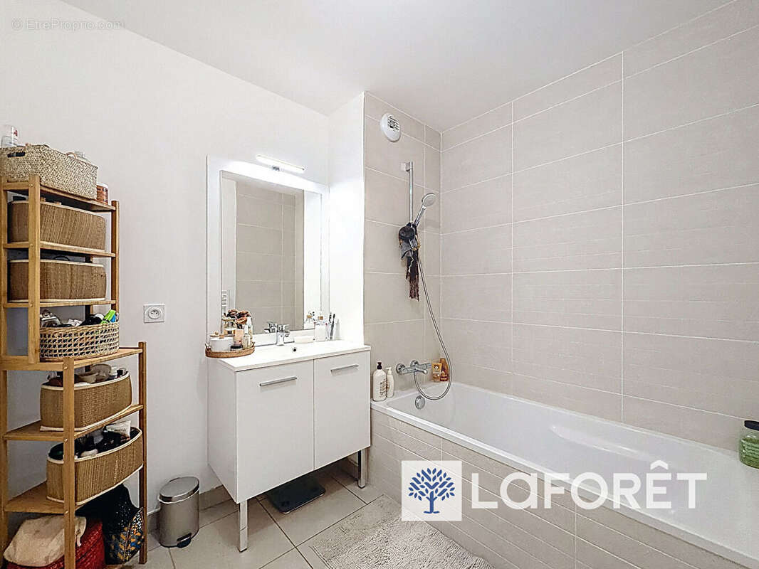 Appartement à CHAMPAGNE-AU-MONT-D'OR