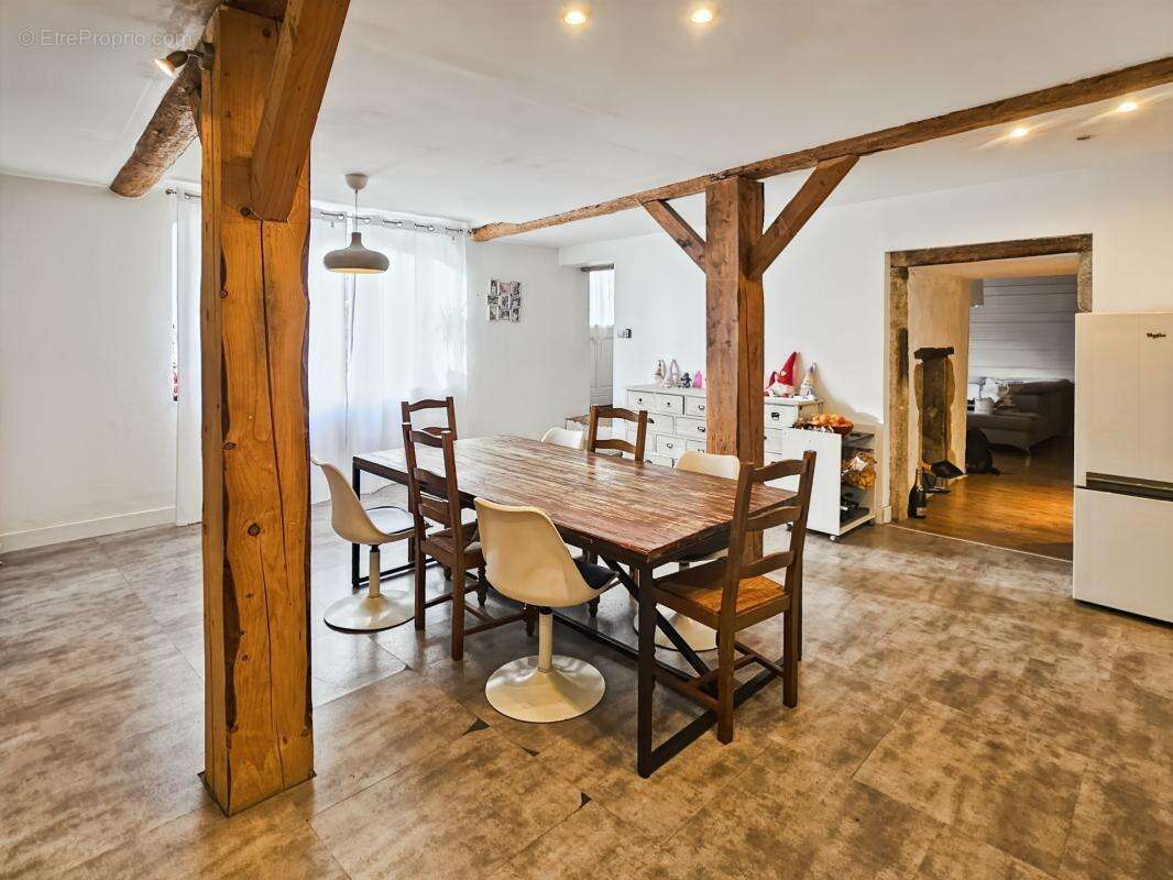Agreable maison de caractere +terrasse + garage - photo 7