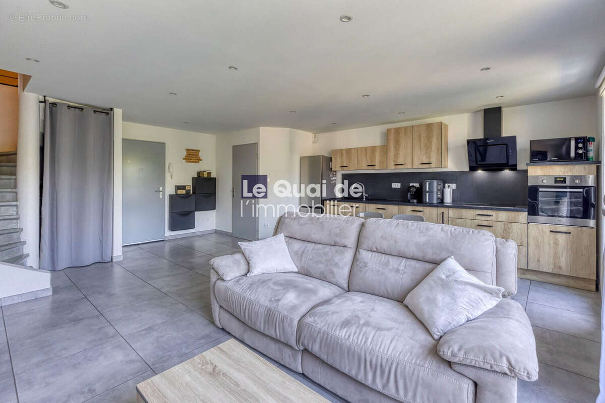 Appartement à VILLARD-BONNOT