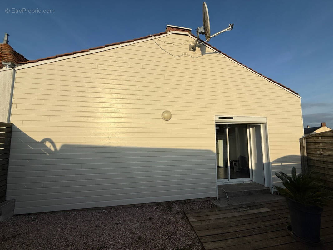 Appartement à NIEUL-LE-DOLENT