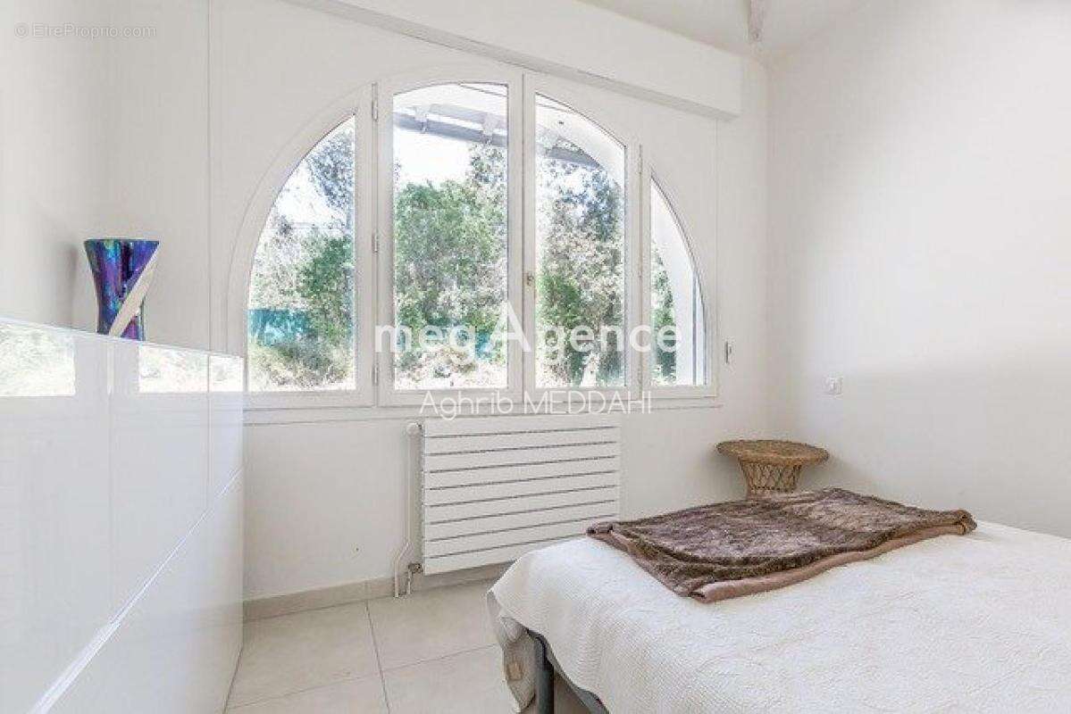 Maison à SAINT-GEORGES-DE-DIDONNE