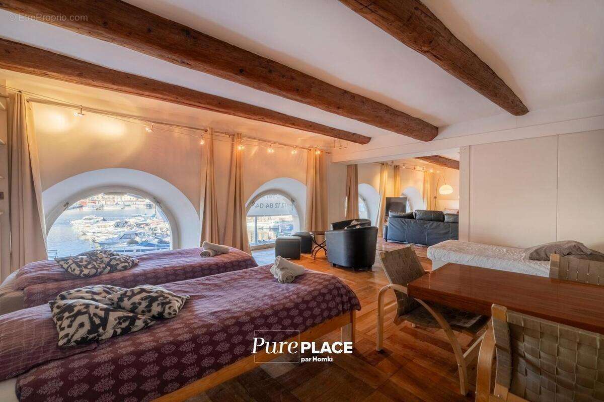 Appartement à MARSEILLE-1E