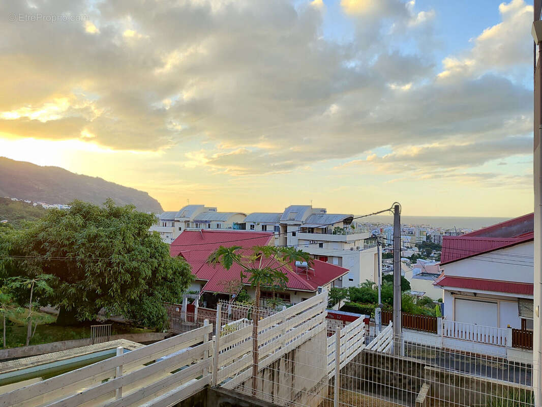 Photo 3 - Appartement à SAINT-DENIS