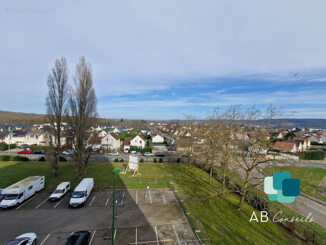 Appartement à SAINT-ETIENNE-DU-ROUVRAY