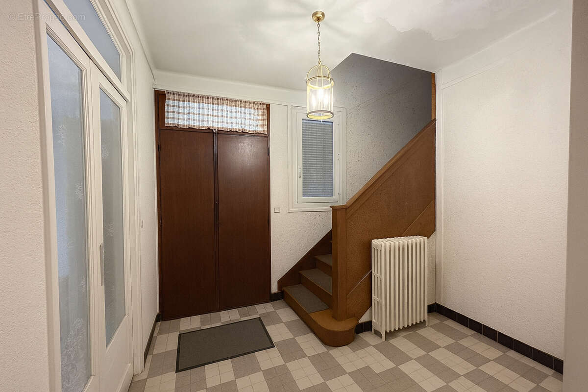 Maison à MONTIGNY-SUR-LOING