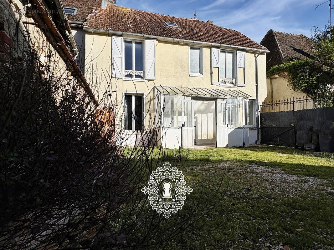 Maison à NOGENT-SUR-SEINE