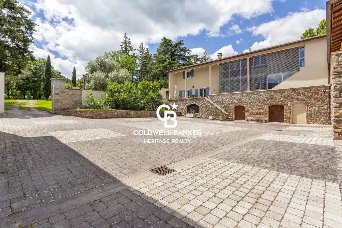 Maison à SAINTE-CONSORCE