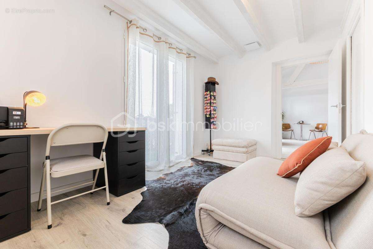BIARRITZ – Élégante villa familiale rénovée 5 chambres - jardin ombragé  et jacuzzi - photo 12