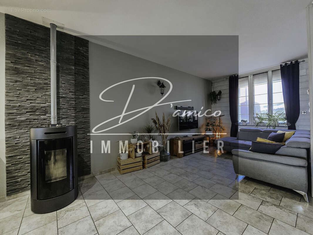 Maison à AVESNES-LE-SEC