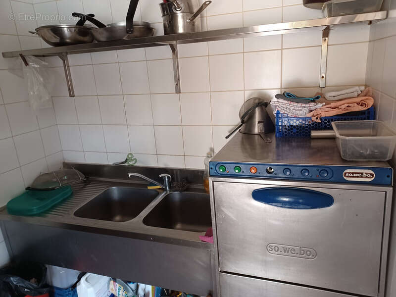 Commerce à MARGUESTAU